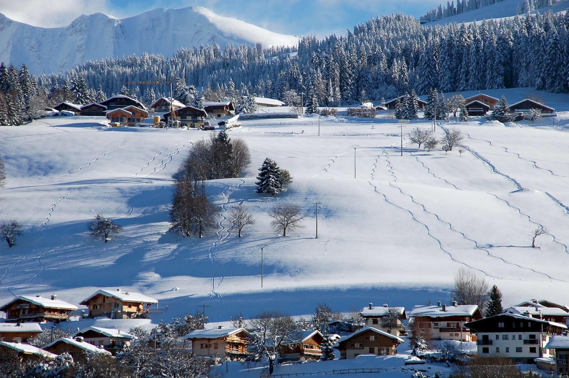 Hotel Le Caprice Des Neiges Combloux Exteriör bild